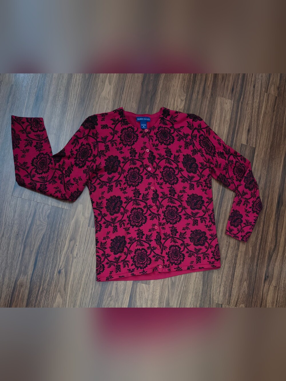 Karen Scott Red & Black Floral Cardigan